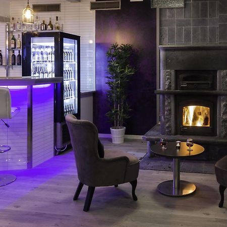 Näsåker Hotell Restaurang Naemforsen מראה חיצוני תמונה